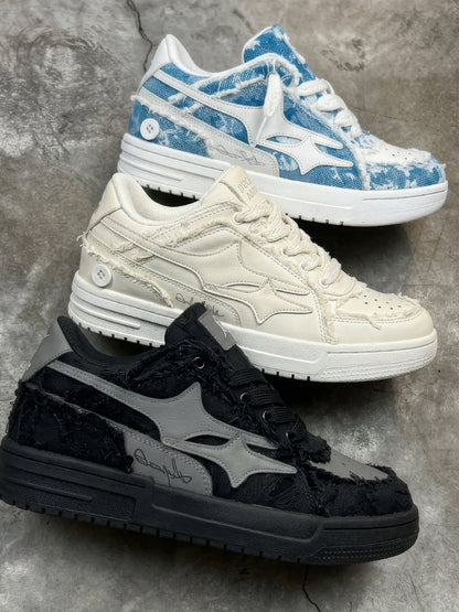 Broken Creme Sneakers