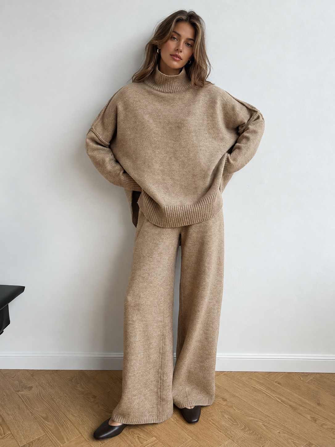 Conjunto de pantalón y jersey de cuello alto liso