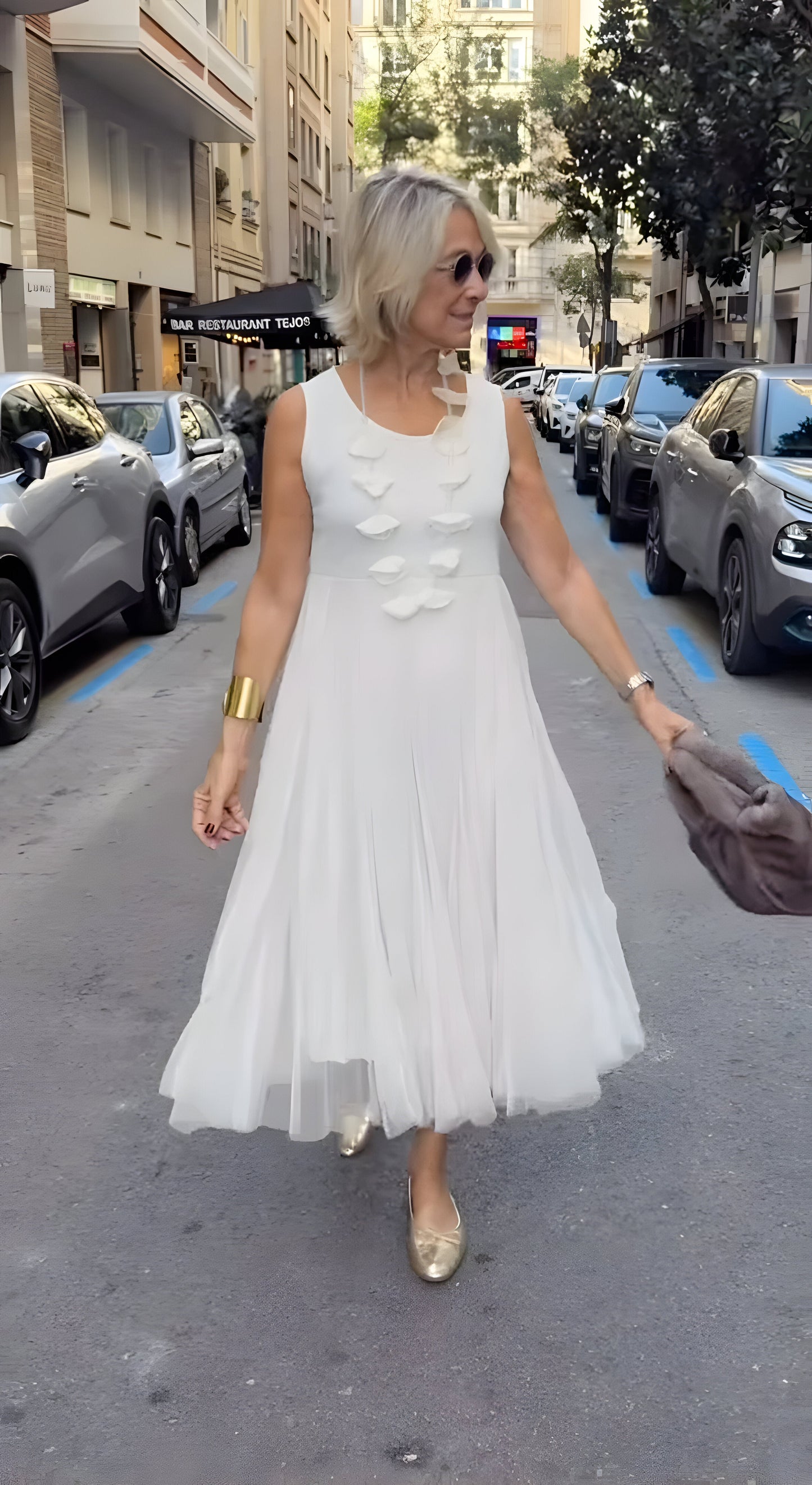 Rosa™ | Elegante vestido midi de capas